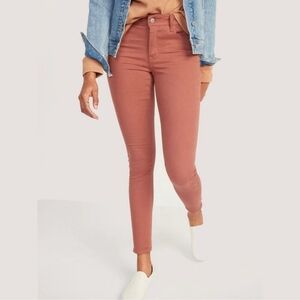 Old Navy Rockstar Super Skinny High Rise Secret Slim Pockets Jeans